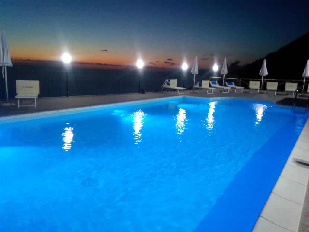 Agriturismo La Palombara Paola Exterior photo
